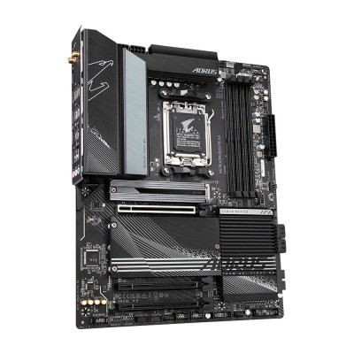 Scheda madre GIGABYTE GA-X670 Aorus Elite AX socket AM5