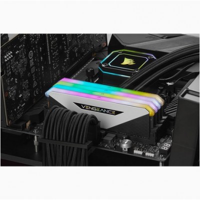 RAM Corsair Vengeance RGB RT DDR4 3600MHz 32GB (4x8) CL18 Bianco