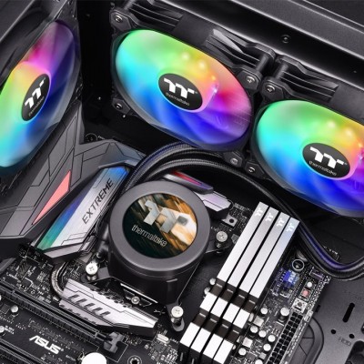 Dissipatore CPU a Liquido ThermalTake Floe Ultra 240 RGB AIO 240 mm Nero